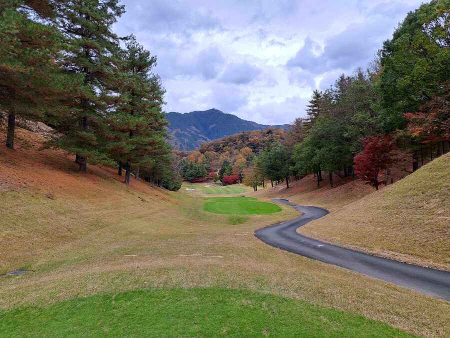 いもり的ゴルフ場ガイド・山梨県オリムピックCC編