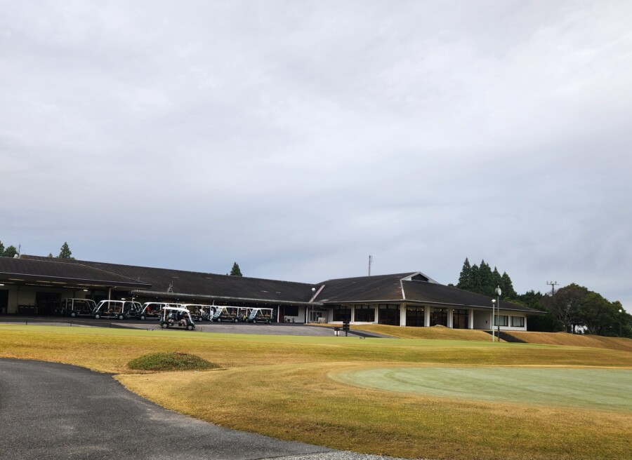 江東区のゴルフレッスンならいもりゴルフSS。ゴルフ場ガイド・ムーンレイクGC鶴舞編